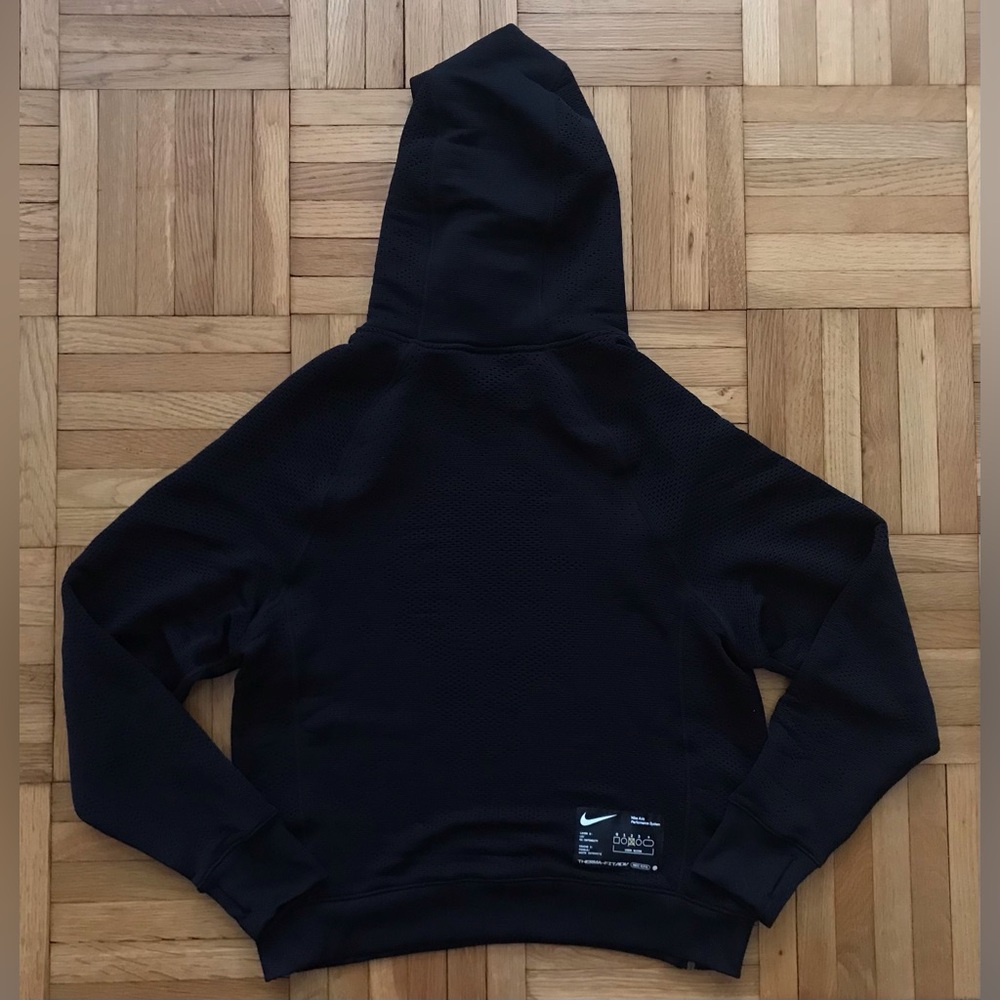 Size Medium Mens Nike Therma-FIT ADV A.P.S Training Gym Hoodie Black FB6847-010 - Picture 7 of 8